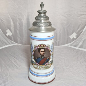 Porzellan-Bierkrug mit dem Porträt von König Ludwig II. von Bayern